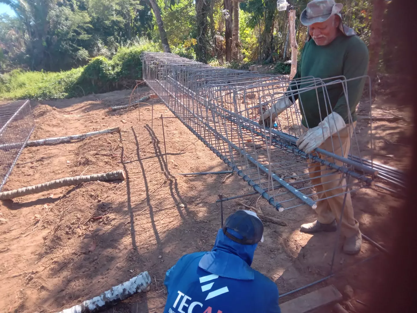 Prefeito Prego põe tuada e constrói a ponte sonhada por todos